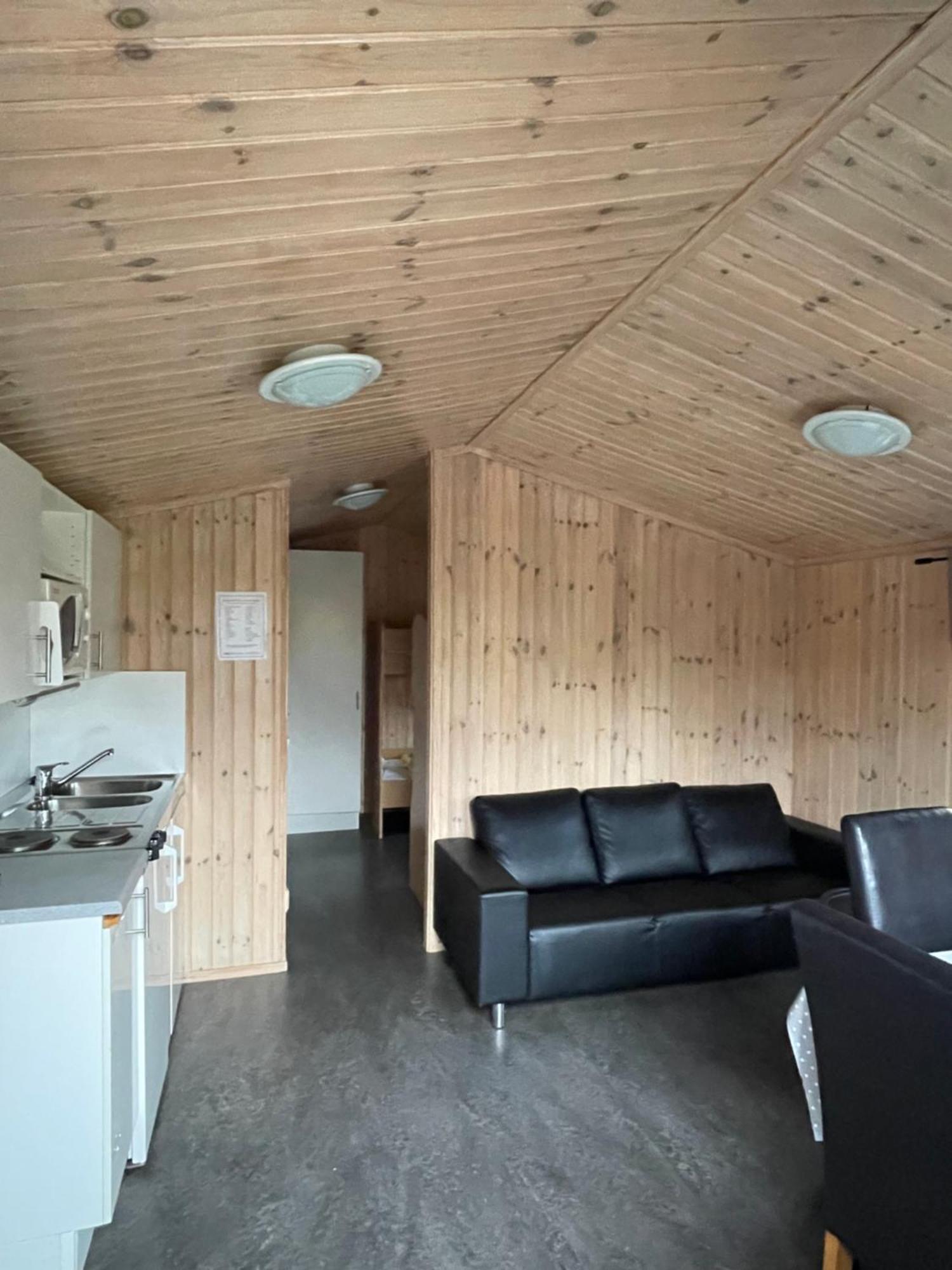 Skara Stads-Camping & Stugby Zewnętrze zdjęcie